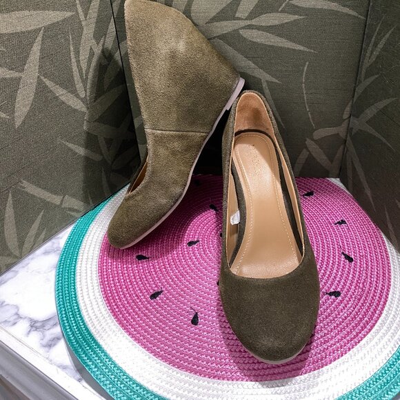 EUC Merona sz 7 1/2 Suede Wedges - Picture 2 of 14